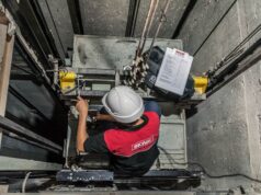 ¿Sabe Ud. que es lo que revisan los técnicos durante una Certificación de Ascensores?
